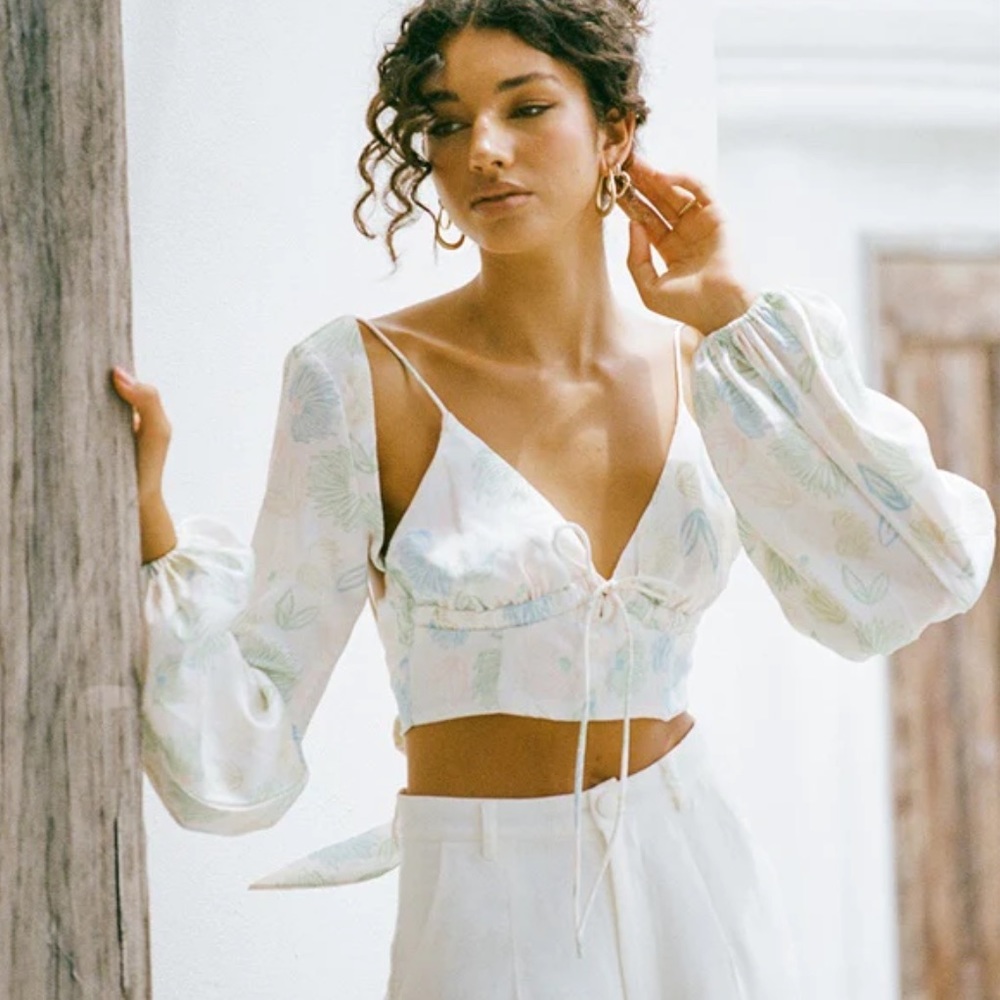 BRAND NEW SABO SKIRT SILKY SAKARI TOP